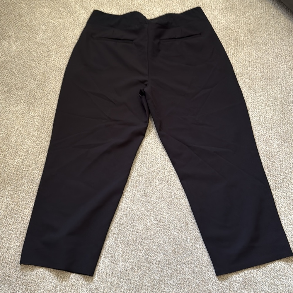 Kirkland Signature women’s Dark Pants - Picture 3 of 3
